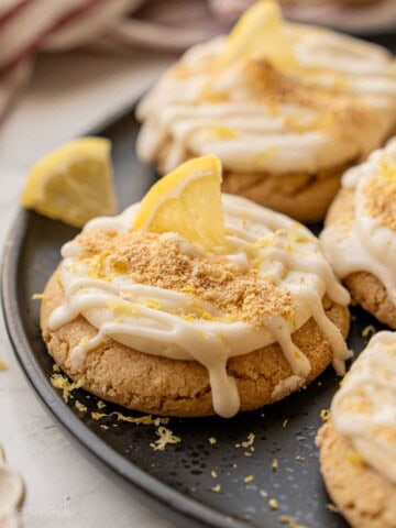 Lemon cheesecake cookie baked on plate.